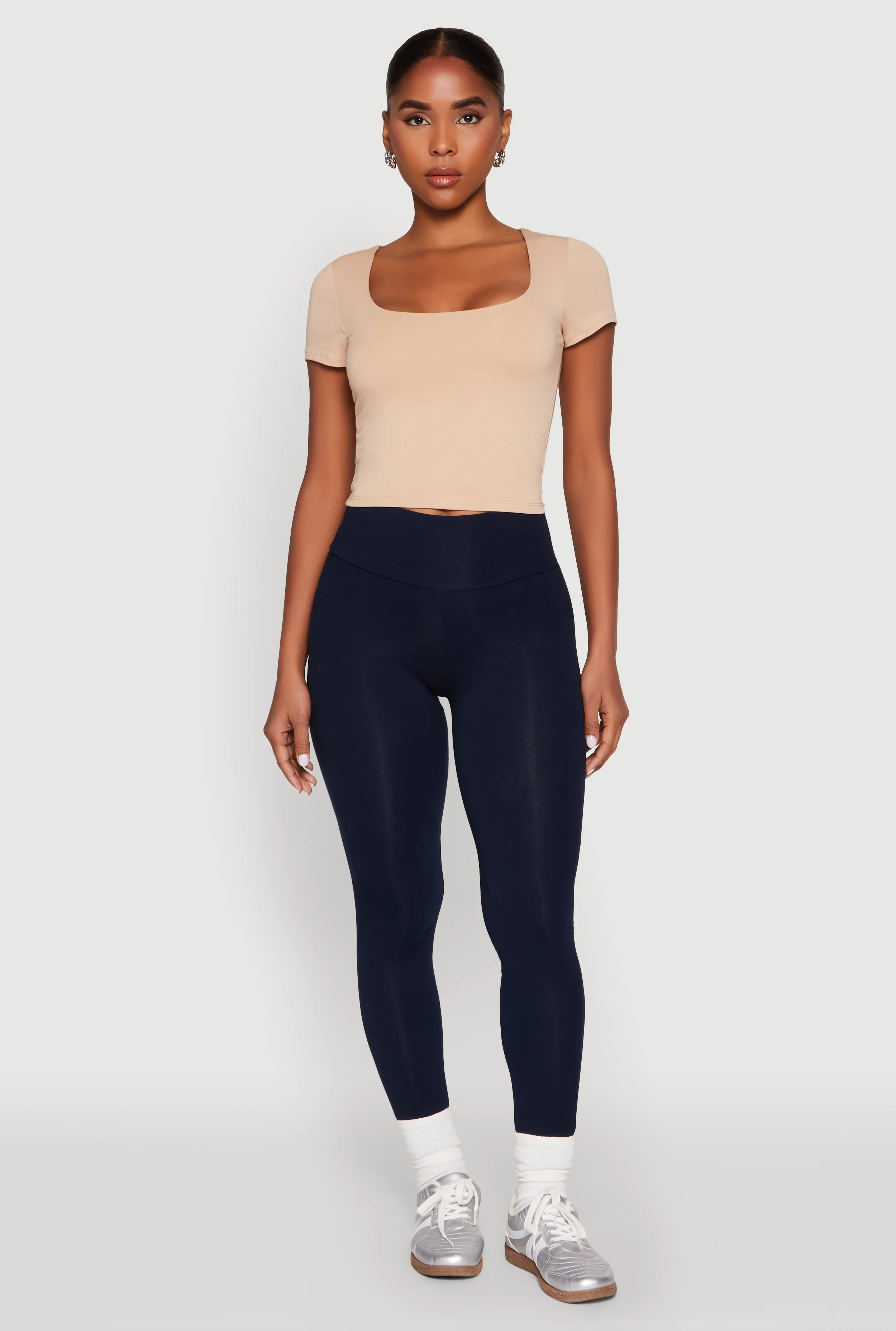 Basic Scoop Neck Cropped Tee