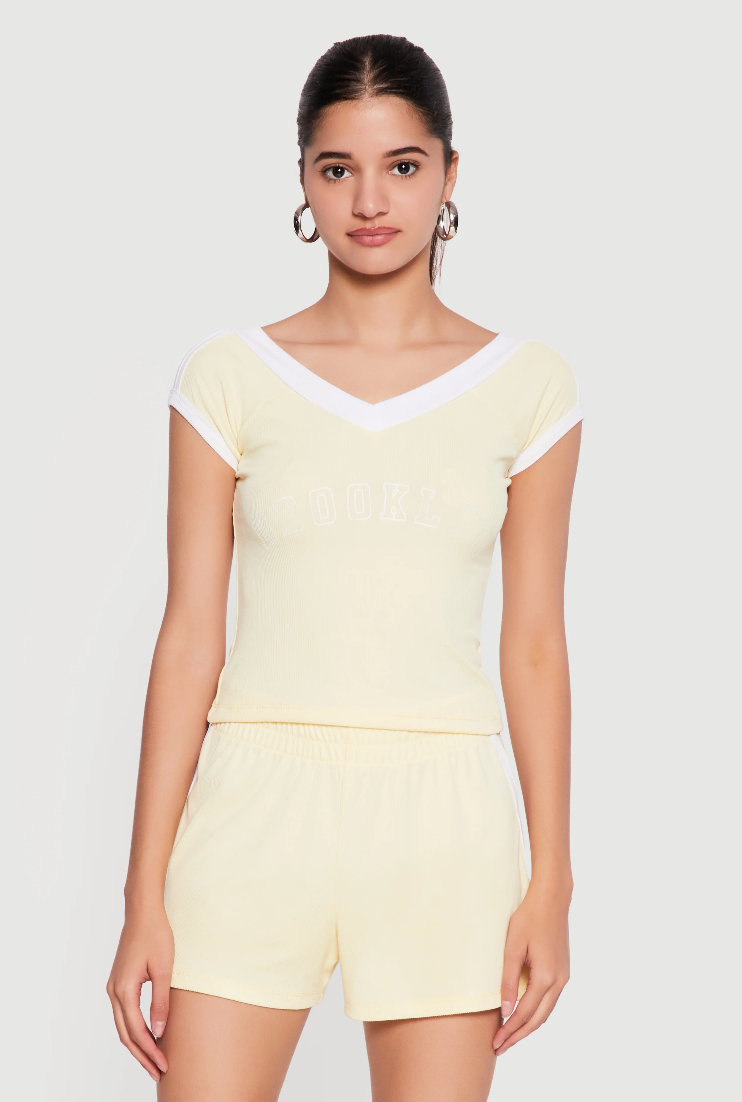 Contrast Trim Brooklyn Graphic V Neck Tee