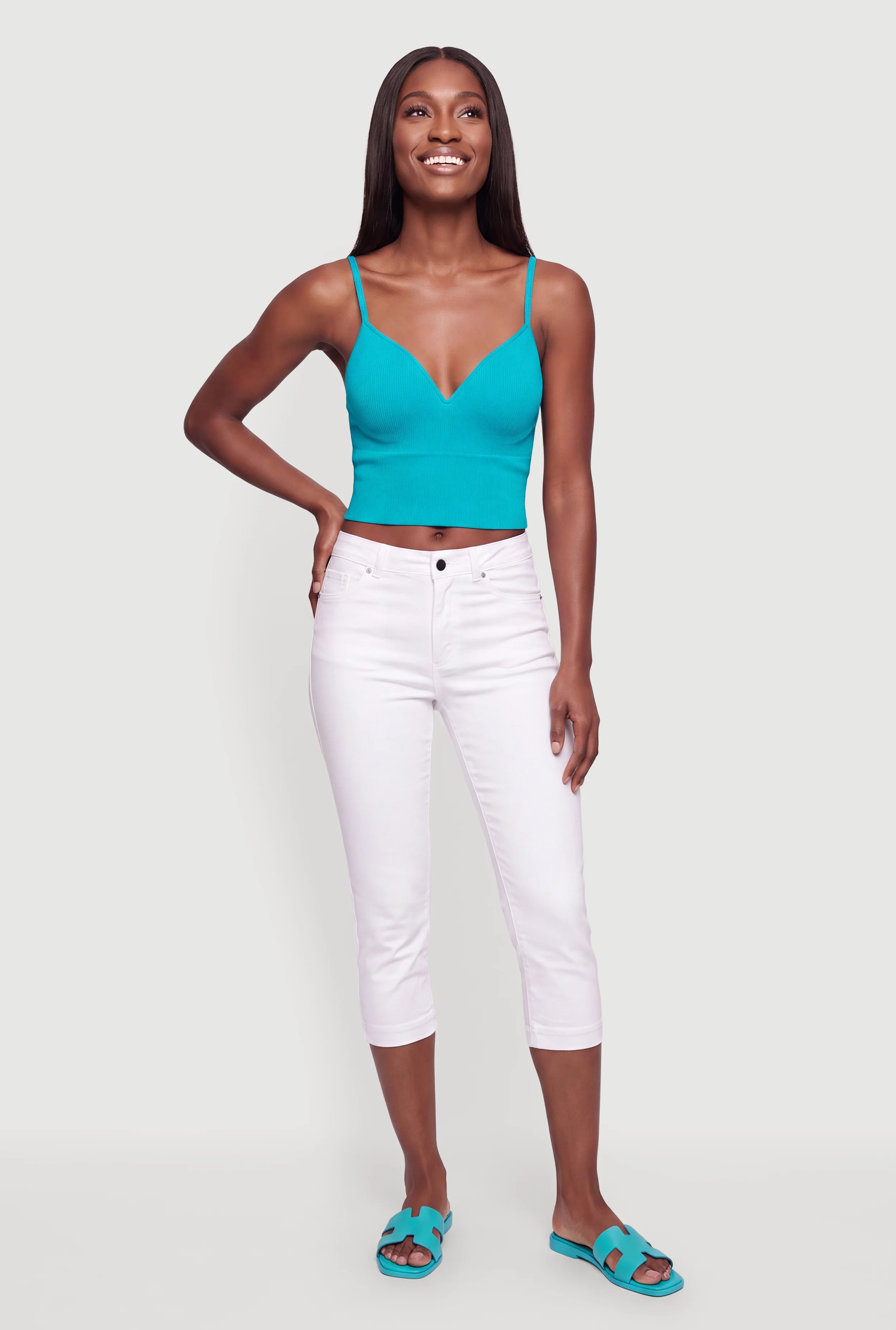 Seamless V Neck Cropped Cami with Mesh Shelf Bra Lining