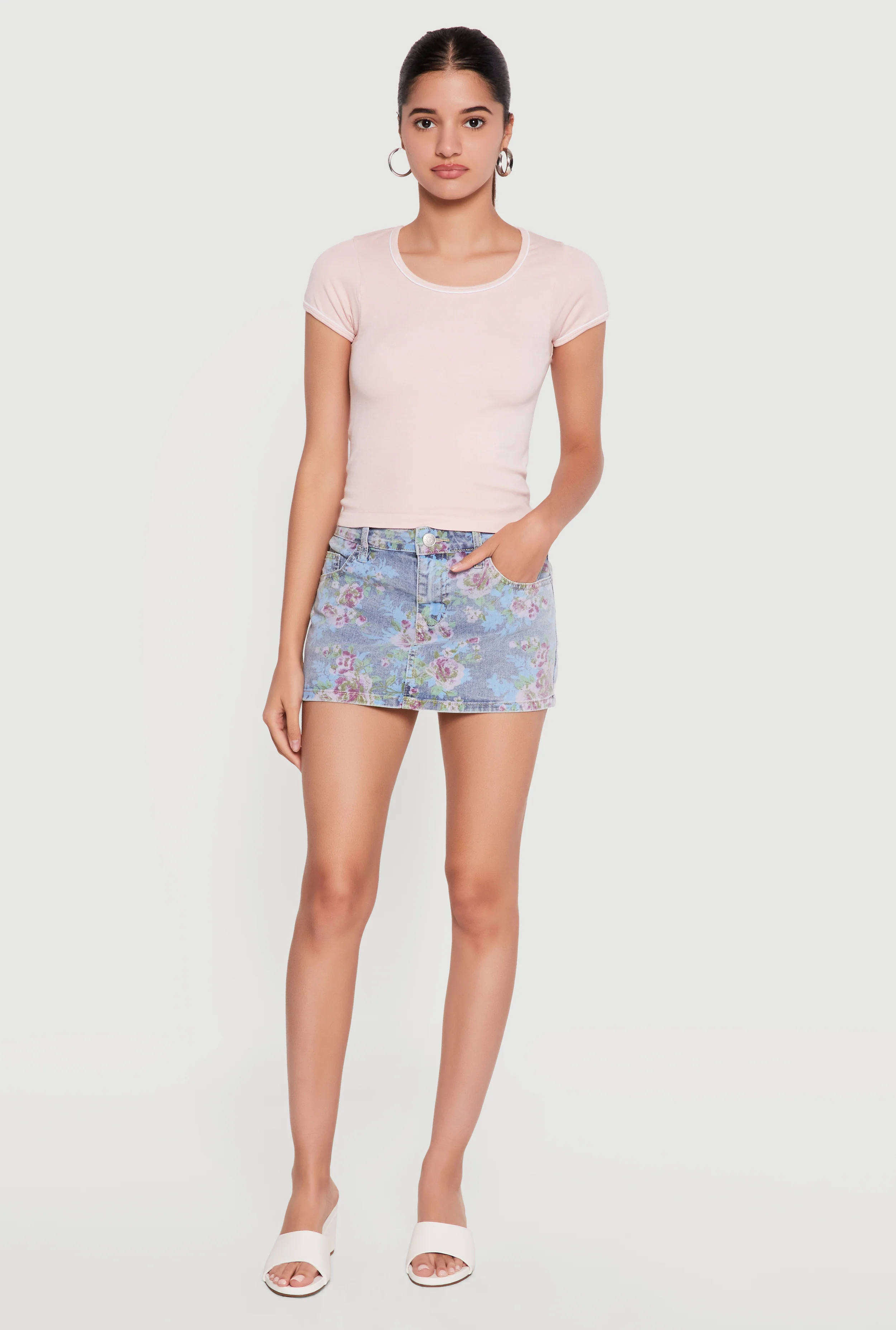 Seamless Contrast Trim Piping Short Sleeve Tee
