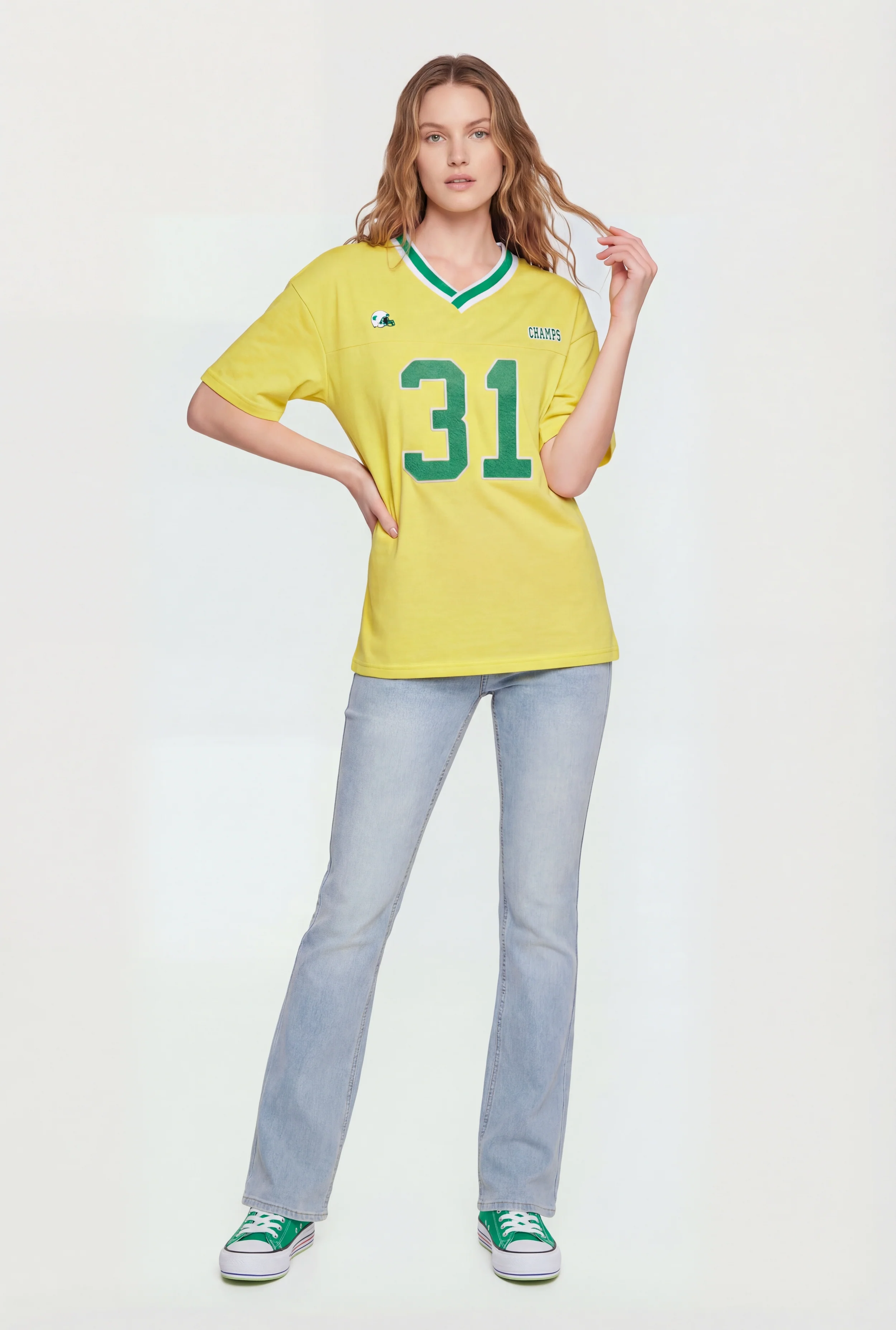 Contrast Trim Chenille Patch Graphic Tee