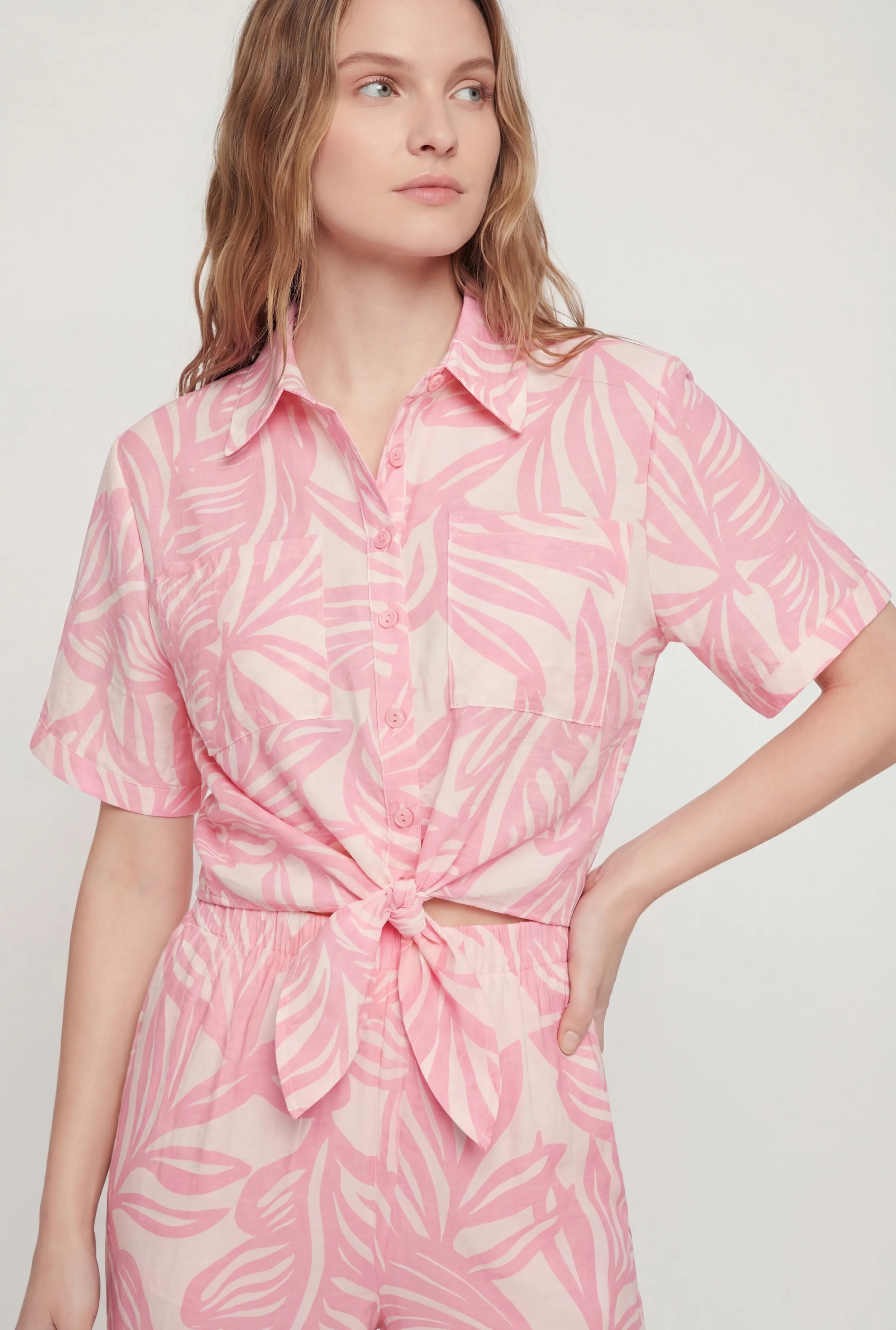Tropical Leaf Print Crepe Knit Tie Front Shirt
