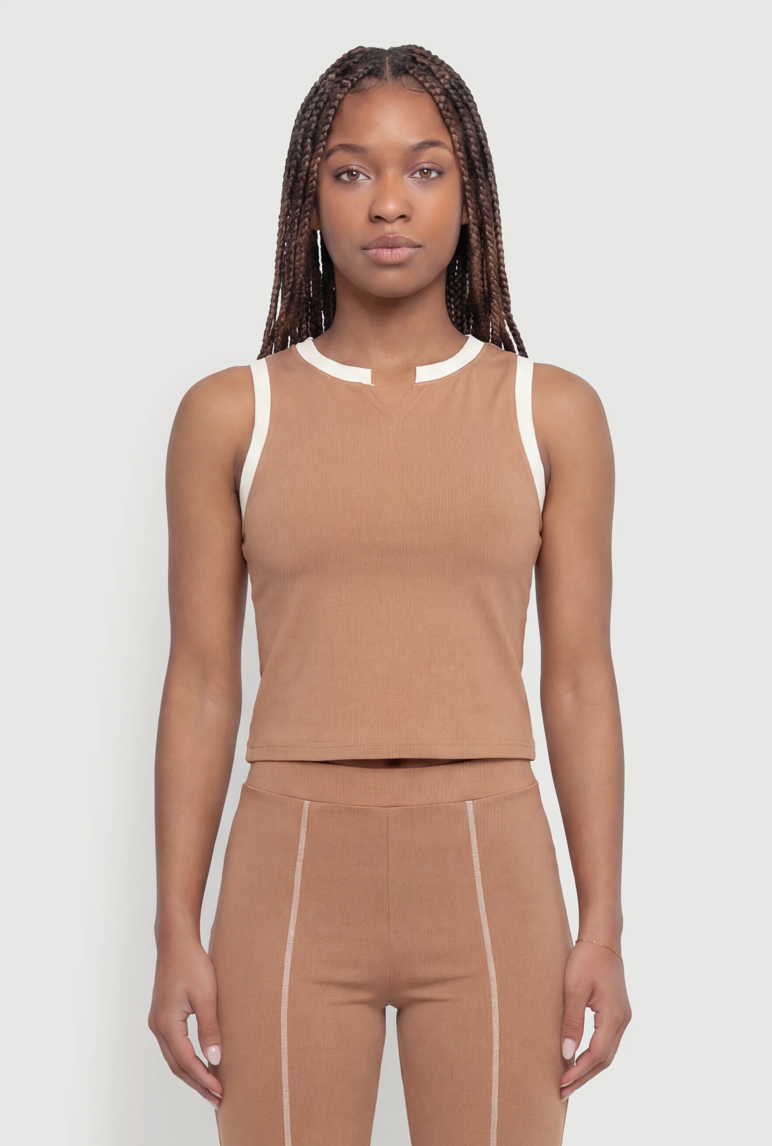 Contrast Trim Notch Neck Crop Top