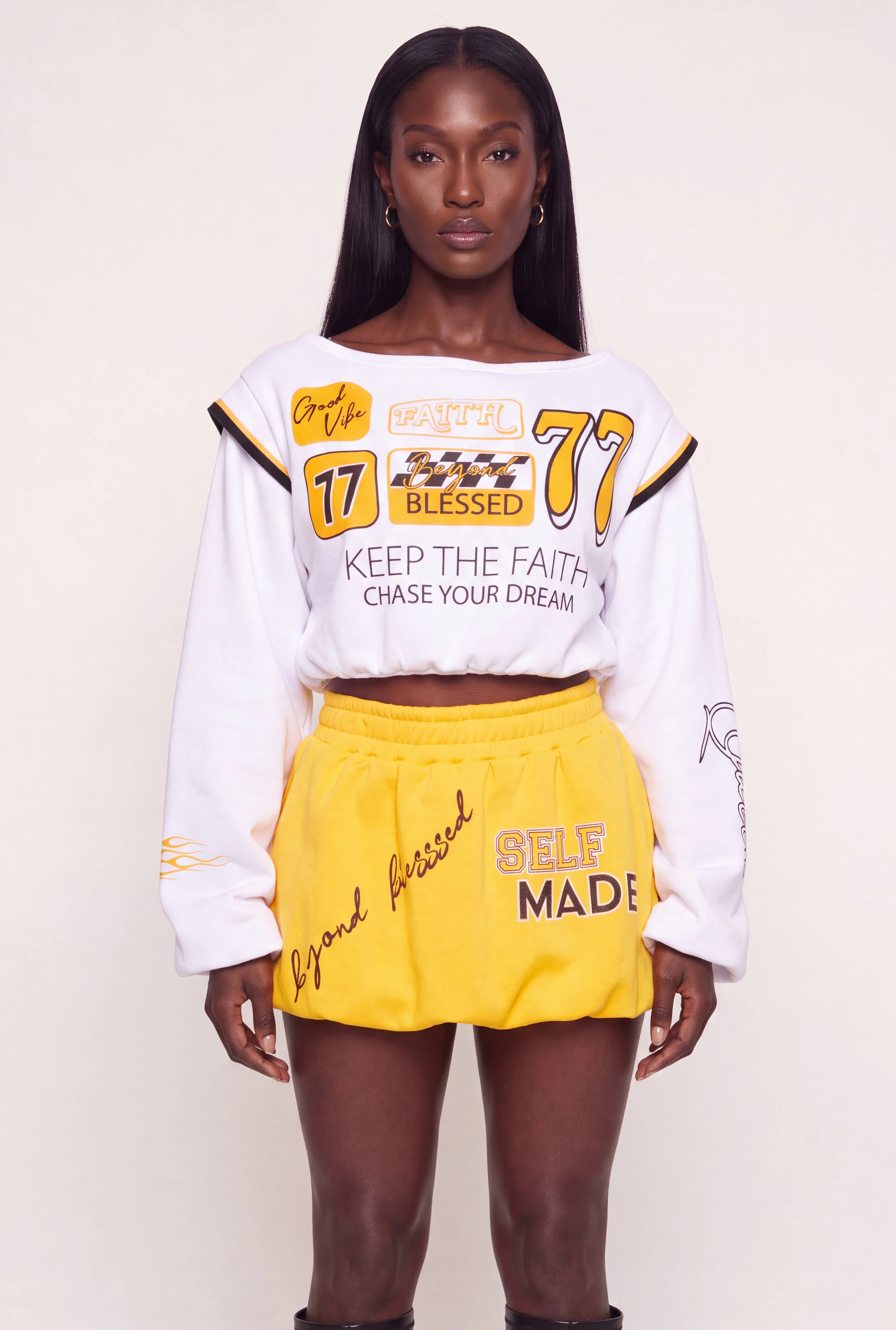 77 Graphic Cropped Sweatshirt