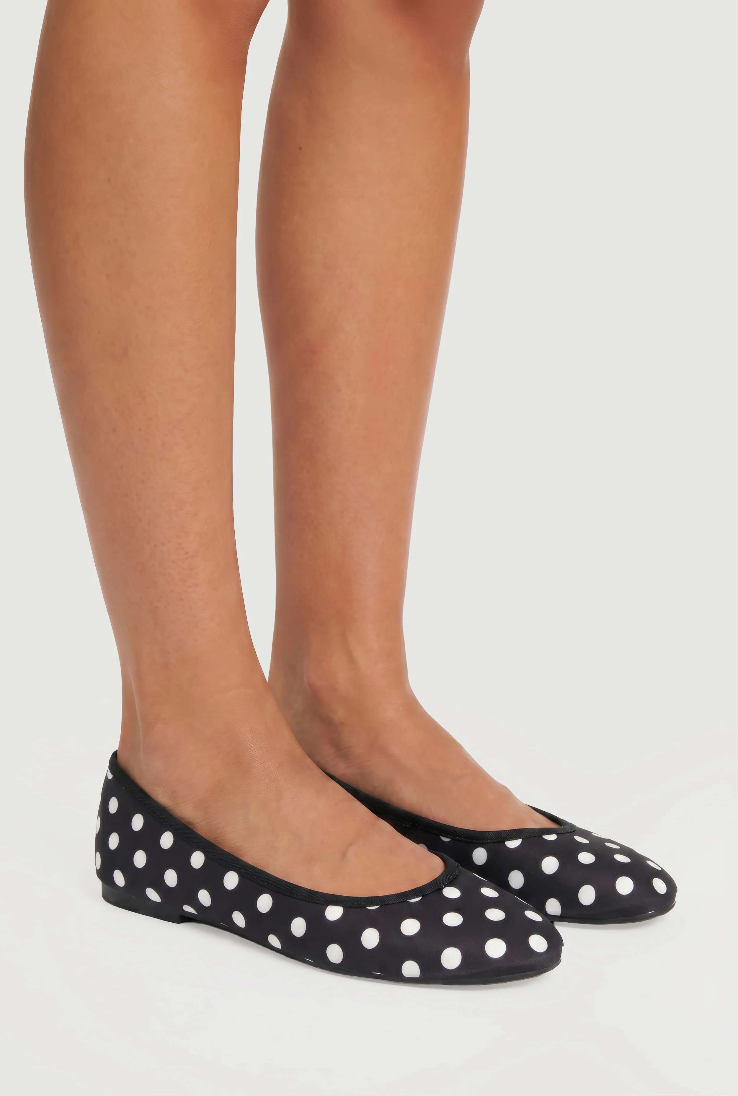 Round Toe Ballet Flats