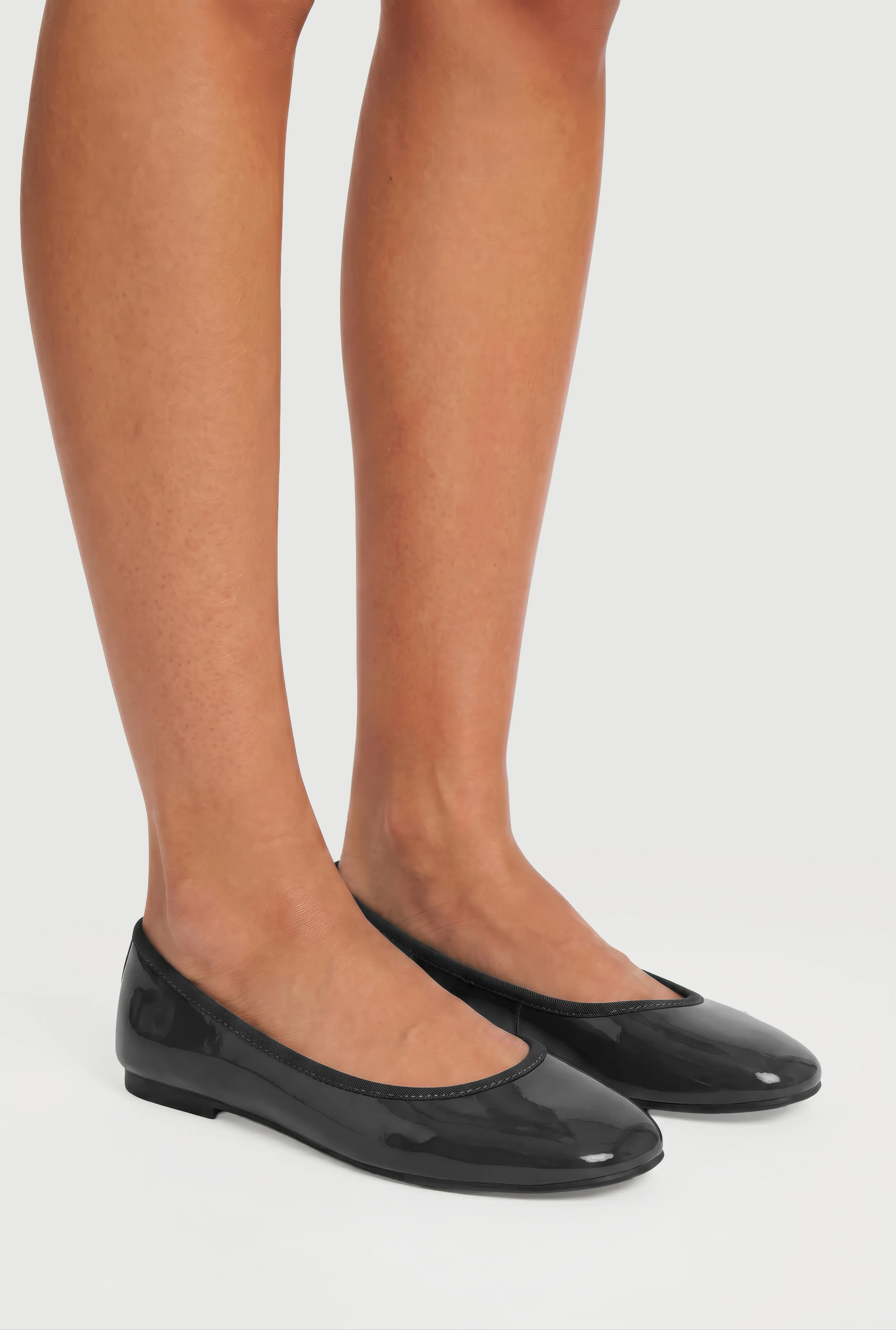 Round Toe Ballet Flats