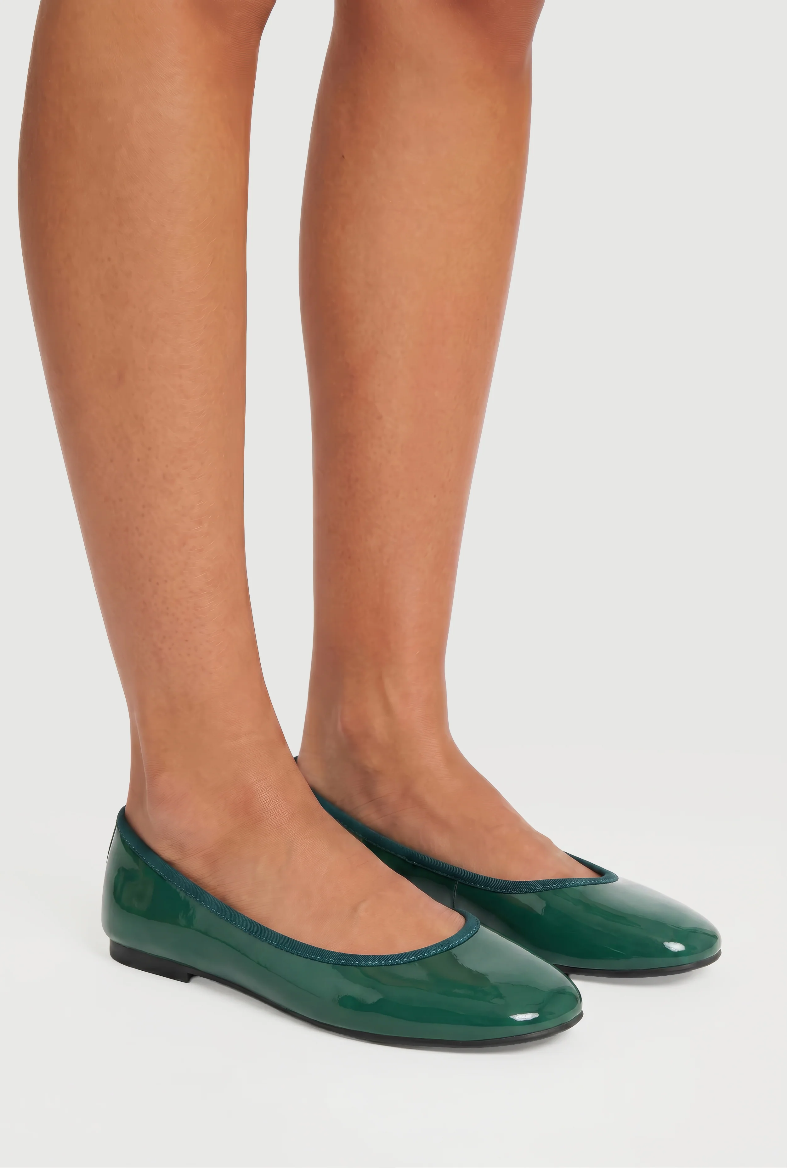 Round Toe Ballet Flats