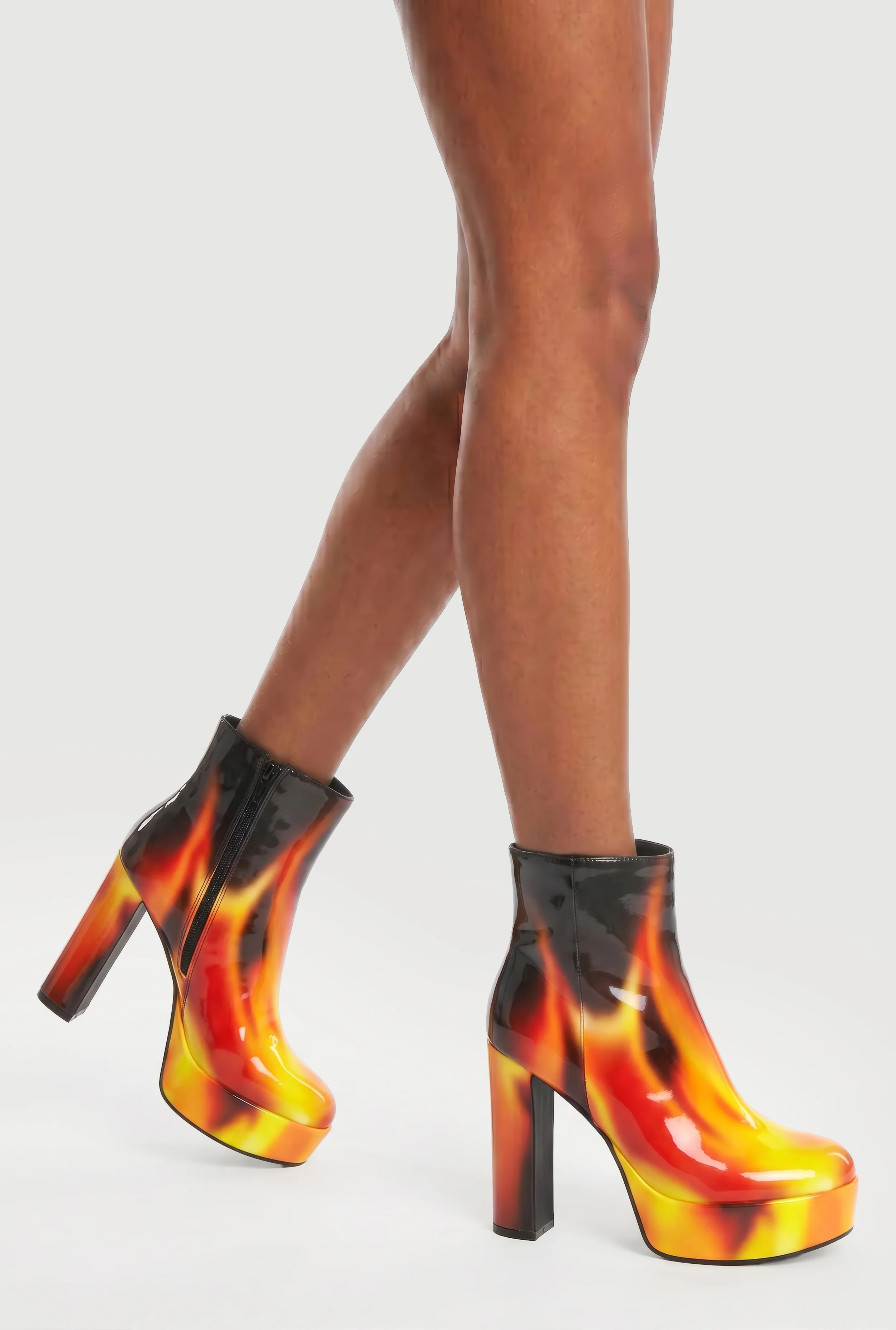 Block Heel Round Toe Ankle Boots with Side Zipper